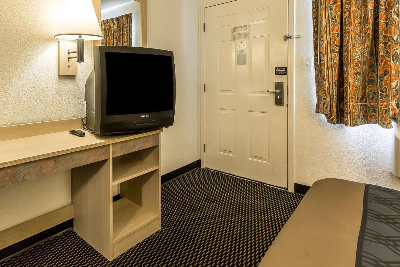 Rodeway Inn Nashville Dış mekan fotoğraf