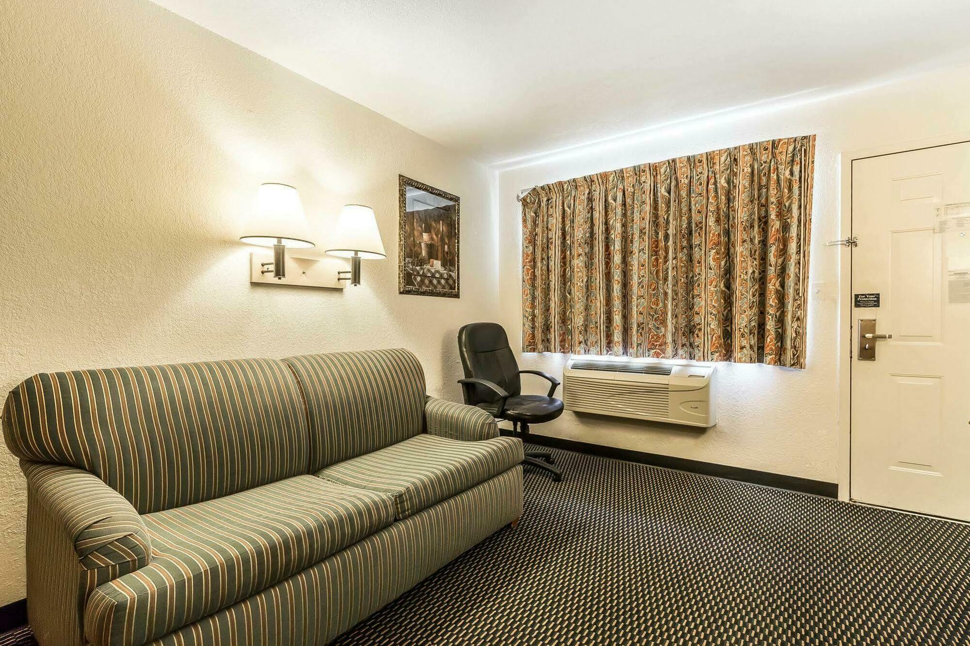 Rodeway Inn Nashville Dış mekan fotoğraf